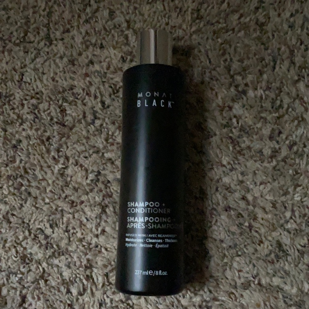 Monat Black shampoo